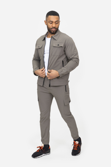 Großhändler Zayne Paris - Jogging-Set mit Jacke mit Taschen und Reißverschluss