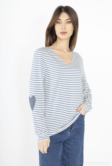 Wholesaler Zelia - Long-sleeved striped T-shirt with heart embroidery