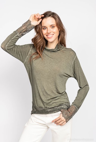 Großhändler zh  skin - T -shirt with lace detail
