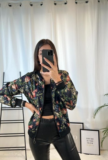 Großhändler Zoe Mode (Elena Z) - Flower printed zipped jacket