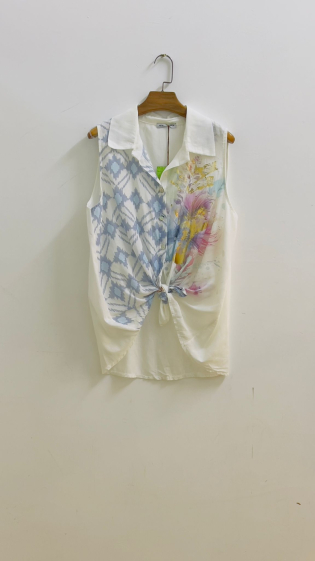 Sleeveless linen shirt with flower prints and geographical pattern - For Her Paris