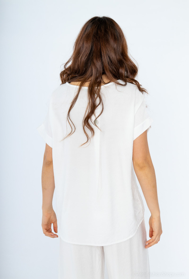 Basic oversized plain top, short sleeves, buttons at the back - For Her Paris