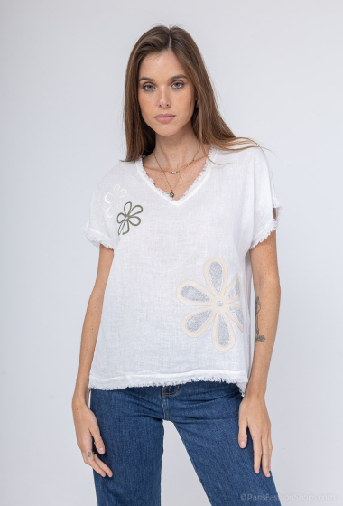 Plain linen top with daisies and rhinestones V-neck short sleeves - For Her Paris